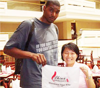Andrew Bynum in Guilin