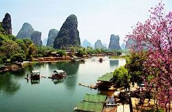 Yulong River in Yangshuo Yulong River in Yangshuo