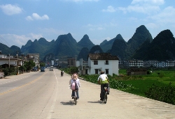 Cycling Tour in Yangshuo Cycling Tour in Yangshuo