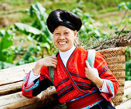 Longsheng Yao Woman